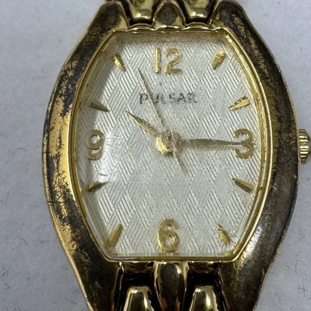 Vintage PULSAR 1N01-X055 Gold Tone Women's Watch New Battery Working Sieko